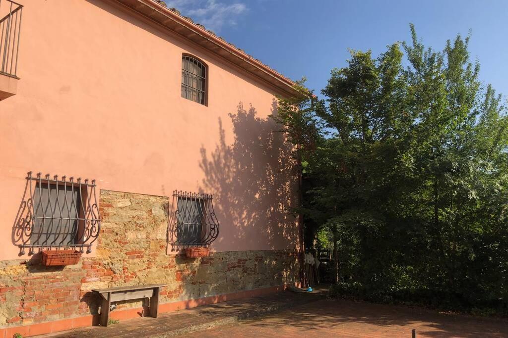 La Casa Nel Bosco Villa Lari ภายนอก รูปภาพ